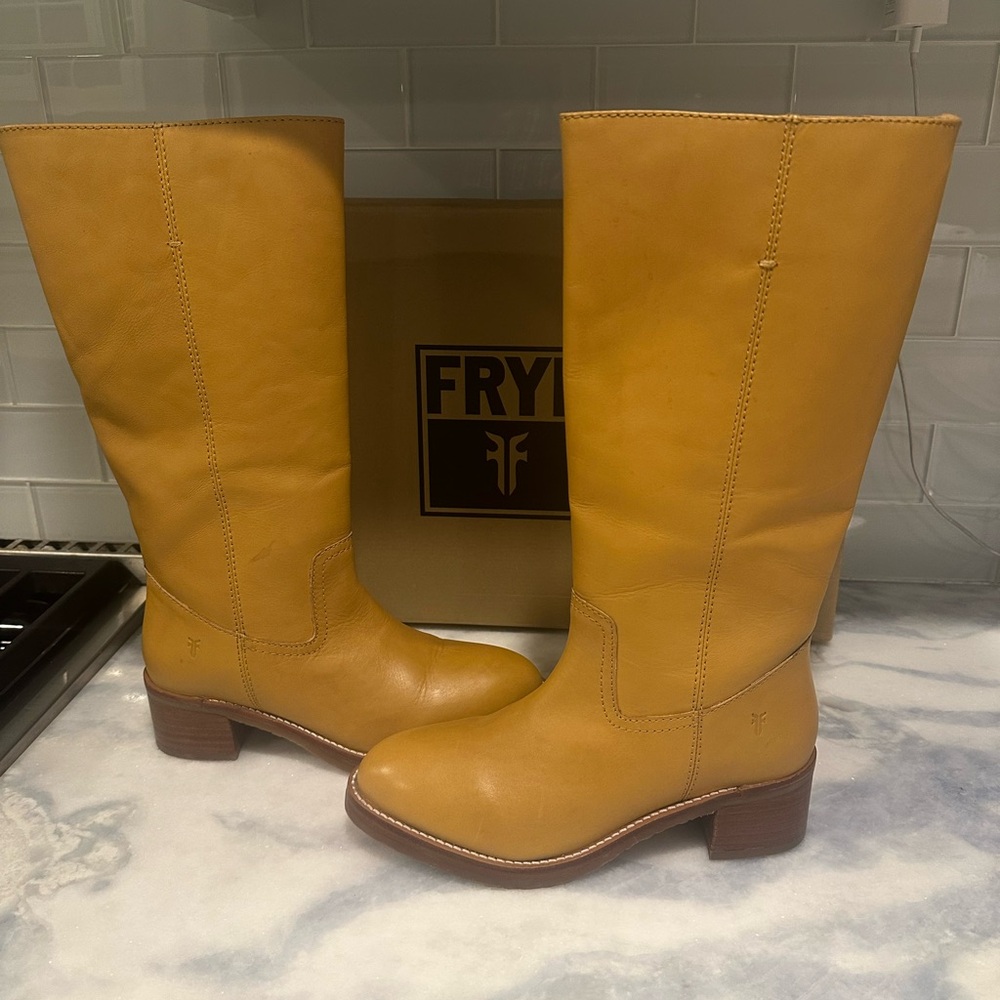 New Frye Camryn Tall Leather Equestrian Pull On Boots Banana - Picture 10 of 12
